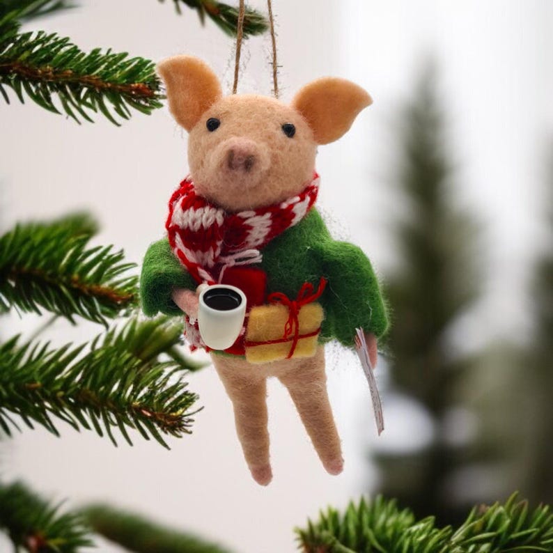  Handcrafted Felt Christmas Decorations