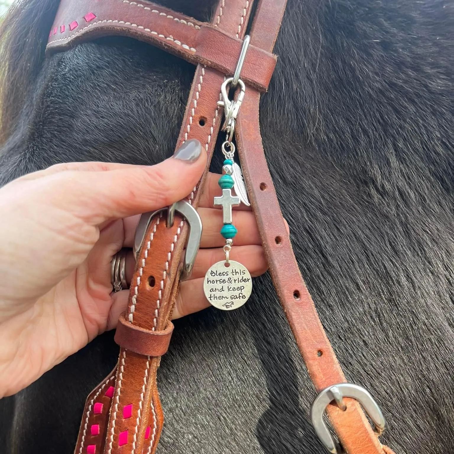 🐴Saddle and Bridle Charm Clip