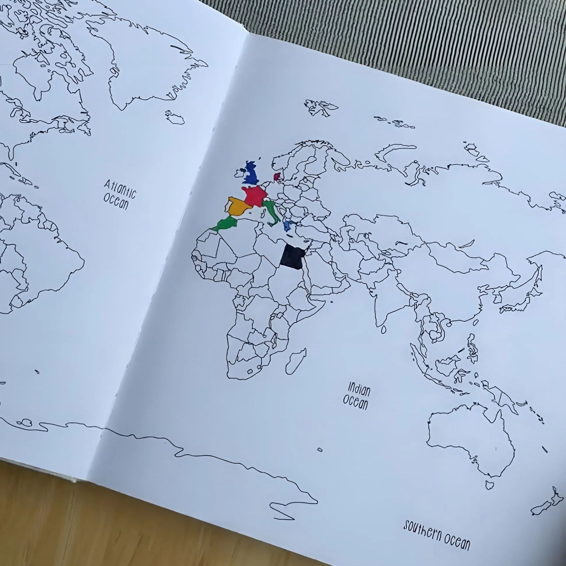Scrapbook - The Travel Journal