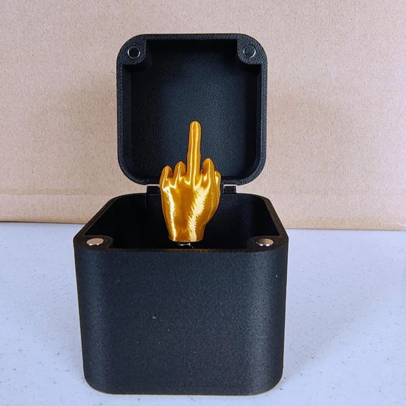 🤣Funny Surprise Gift Box