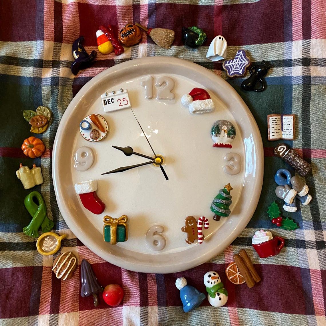 Clock with seasonal magnet charms