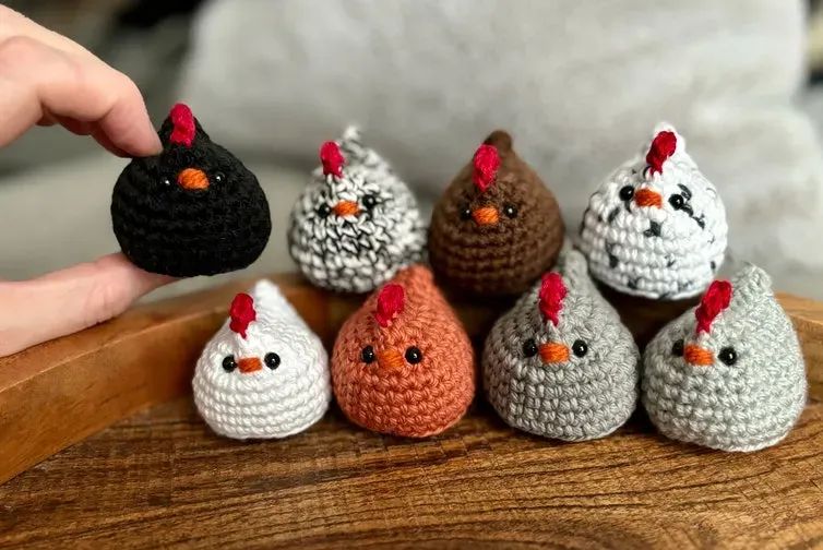 Mini crochet chicken, Chicken keychain, Small crochet chicken, chicken bag charm, Jeep chicken, Mini Amigurumi chicken, crochet keychain image 1