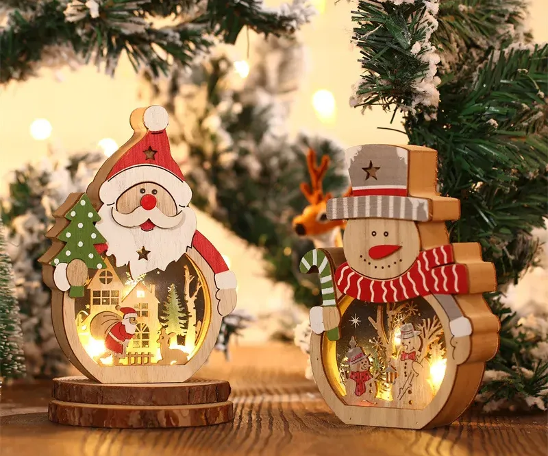 圣诞老人灯笼 - 木制 LED 圣诞装饰品