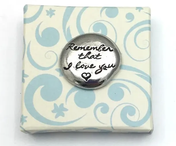Pewter Pocket Hug 'Remember that I love you' Stone image 3