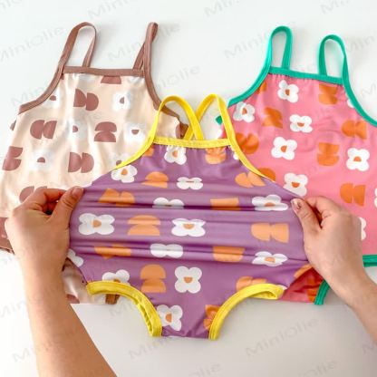 Einteiliger/zweiteiliger Badeanzug mit Hut für Baby Mädchen - image 12