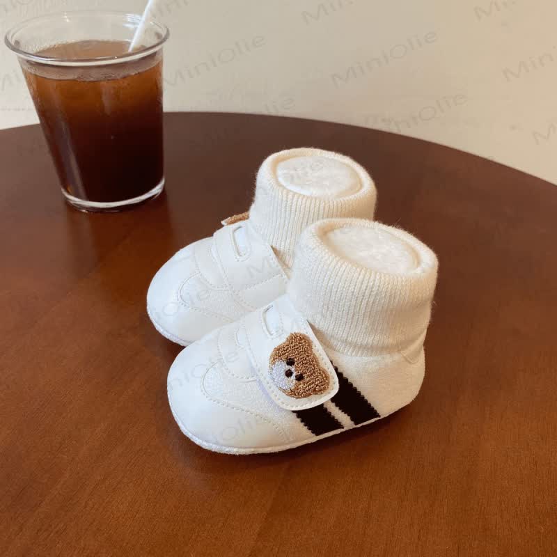 Baby mit Bär​  - image 6