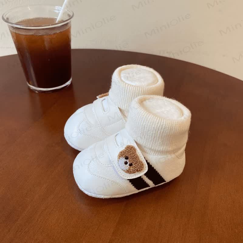 Baby mit Bär​  - image 6