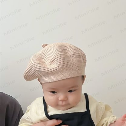 Einfarbige süße gestrickte Baskenmütze für Babys - image 12