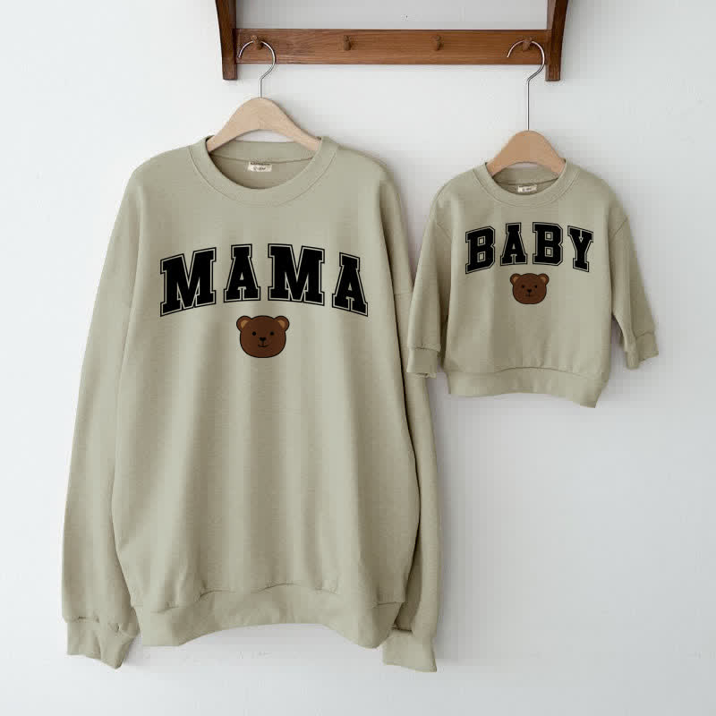 MAMA/BABY Mommy und ich Bär Sweatshirt - Grau Grün - Mom Sweatshirt: XL - image 2