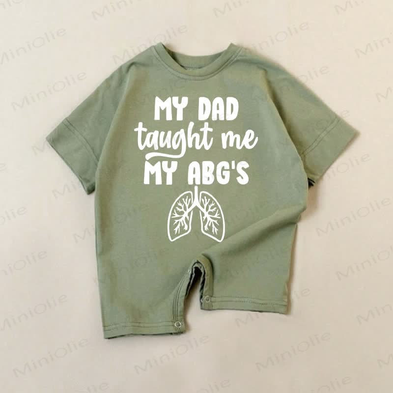 Mein Vater hat mir beigebracht, den grünen Strampler MY DAD TAUGHT ME MY ABG'S zu Baby - Grün - 18-24M - image 1