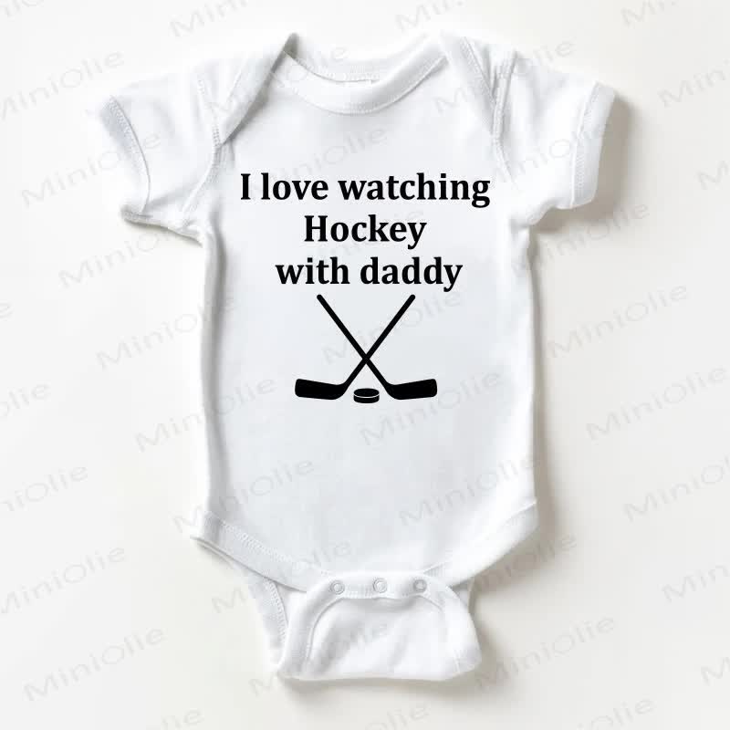 I LOVE WATCHING HOCKEY WITH DADDY Baby Bodysuit - Weiß - 18-24M - image 1