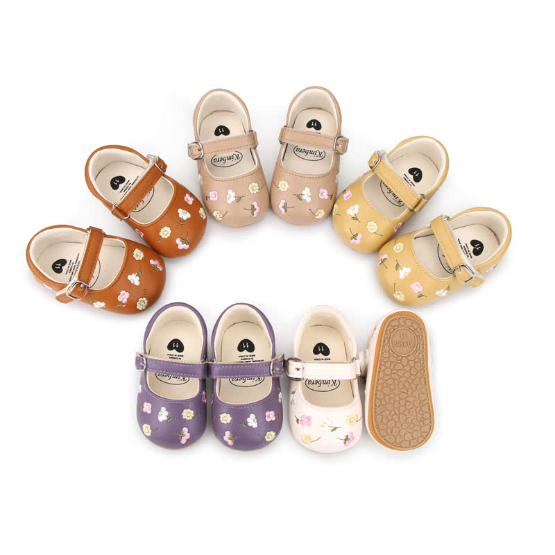 Baby mit Blume​ - image 2