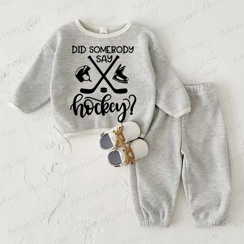 DID SOMEBODY SAY HOCKEY? Baby Waffel Hellgrau Sweatshirt in Set , 2-teilig - Hellgrau - 2-3J - image 1