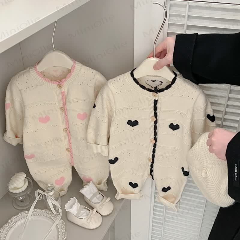 Gestrickt - Strampler mit Herz für Baby - image 1