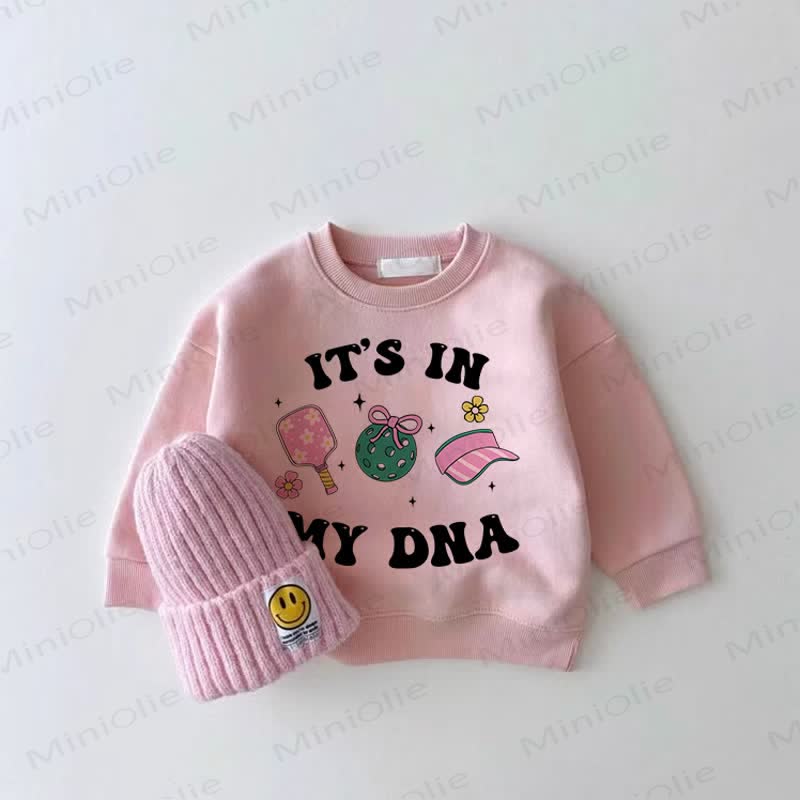 „IT'S IN MY DNA“ – Baby Pickleball Schleife, Rosa Mädchen Sweatshirt - Rosa - 2-3J - image 1