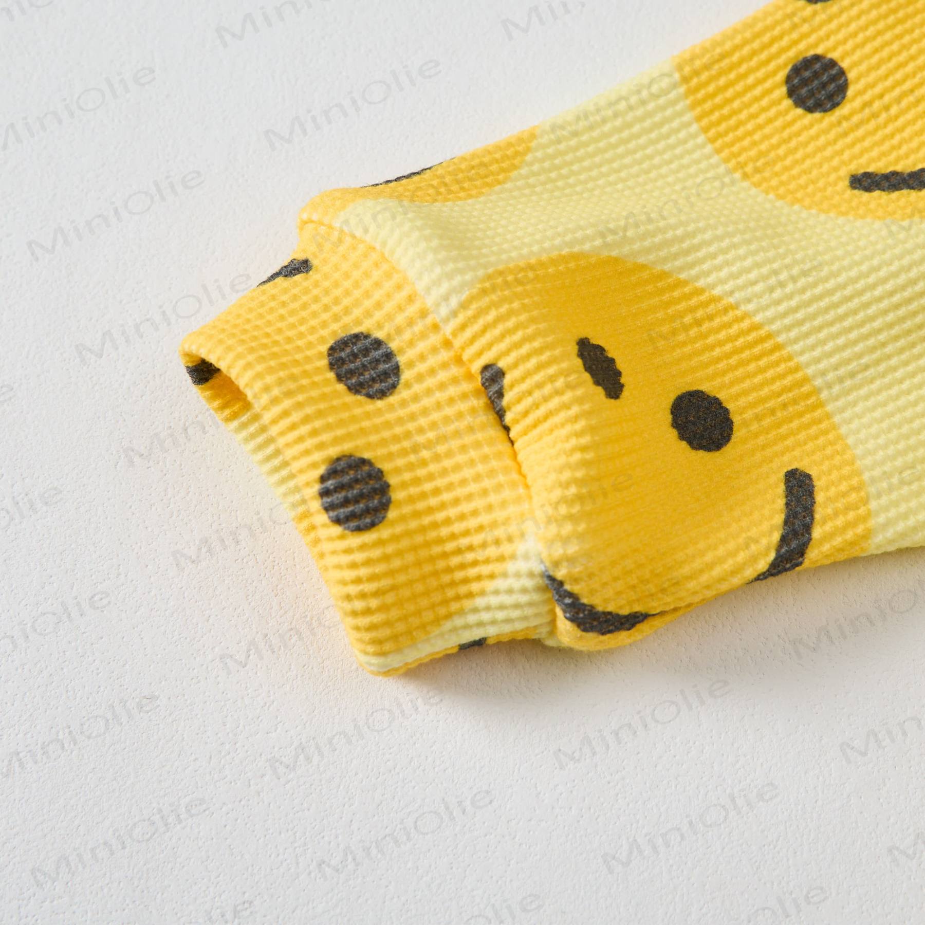 Baby Waffel Sweatshirt mit Gelb Smiley Gesicht, 2-teiliges Set - image 4