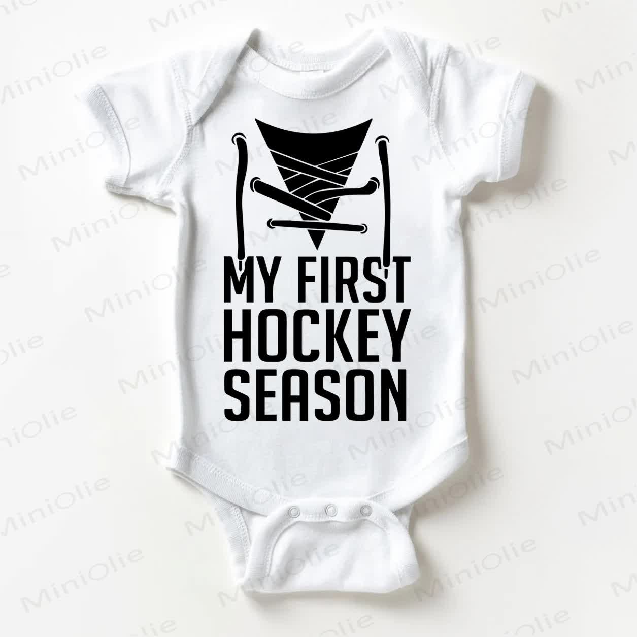 MY FIRST HOCKEY SEASON Baby Bodysuit in Weiß - Weiß - 18-24M - image 1
