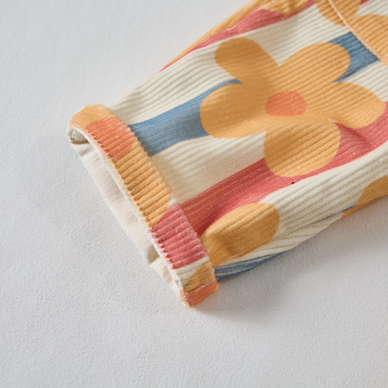 Baby Kleinkind mit farbigen Streifen und Hose - image 6