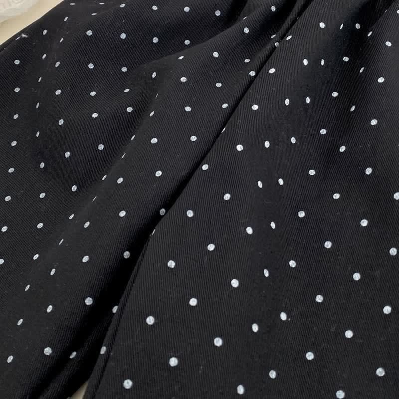 Baby Kleinkind Mädchen- Spitze in Einfarbig / Hose mit Schwarz Punkt - image 8