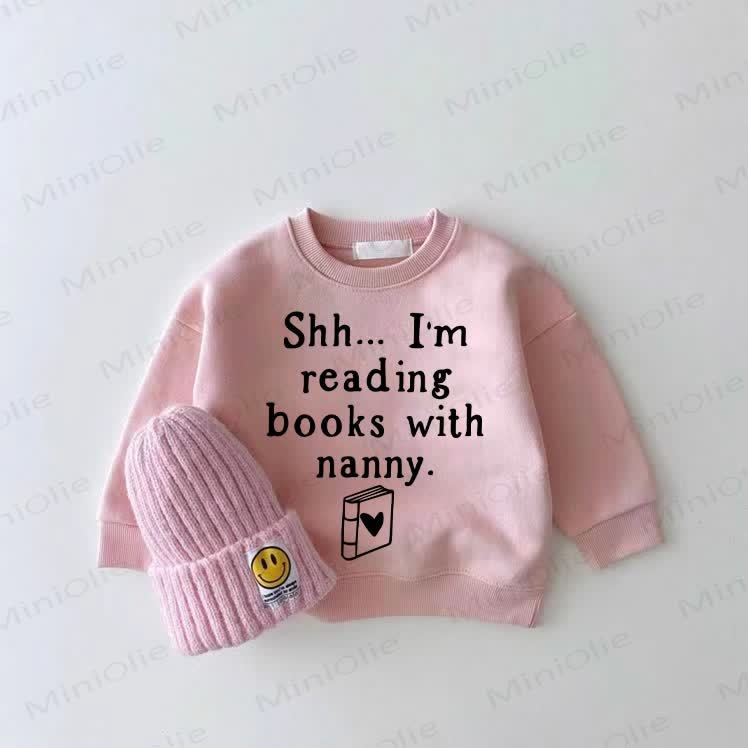 SHH... I'M READING BOOKS WITH NANNY. Baby Sweatshirt mit Leopardenmuster und Herz , Rosa. - Rosa - 2-3J - image 1