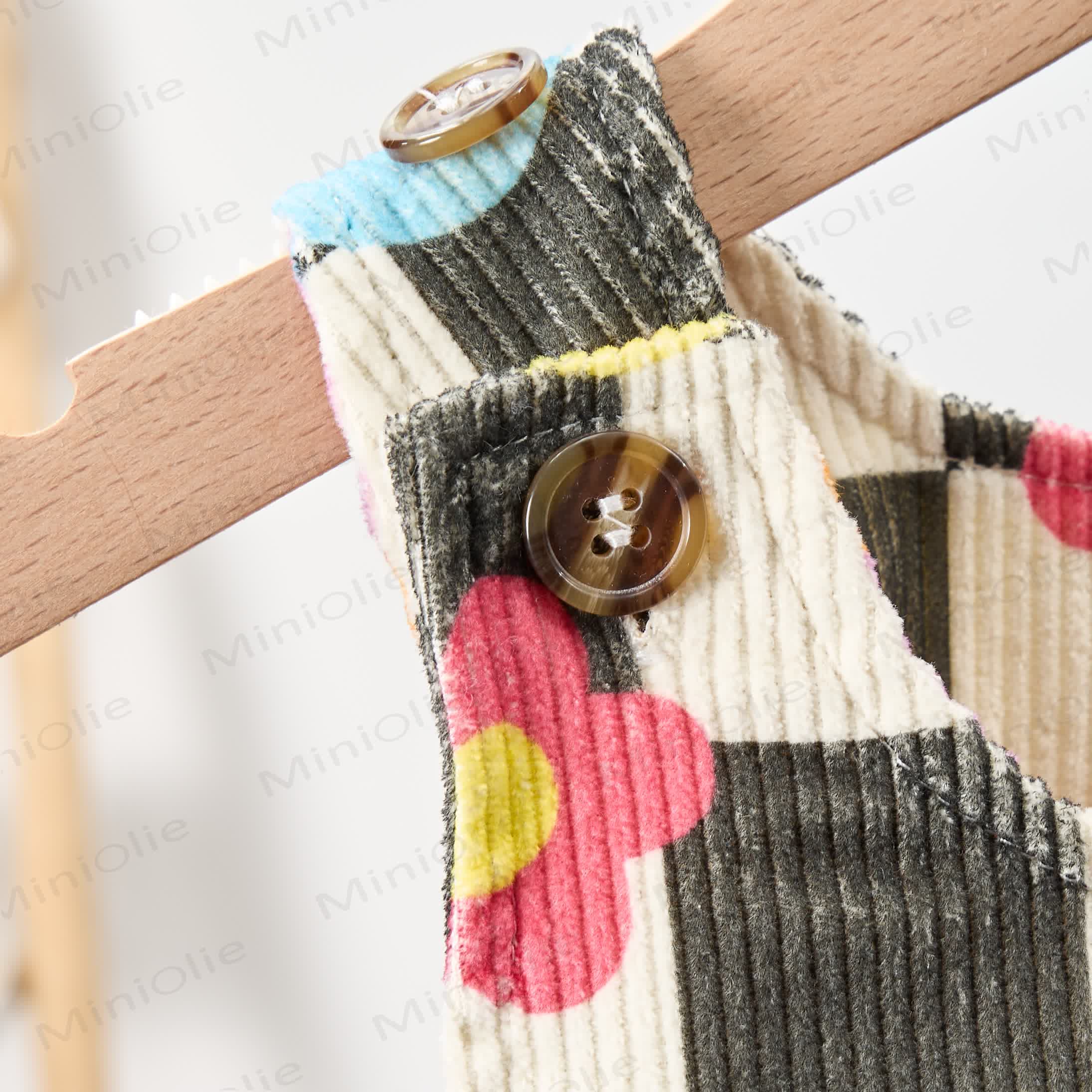 Baby Kleinkind Schachbrett und Bunt Blumen  - image 2