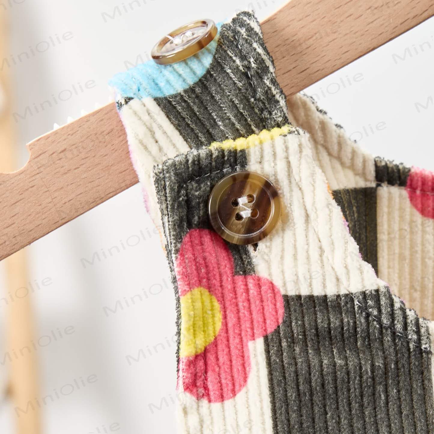 Baby Kleinkind Schachbrett und Bunt Blumen  - image 2