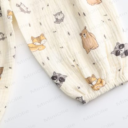 Baby Kleinkind mit Cartoon- Hose  - image 9