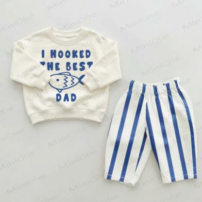 I HOOKED THE BEST DAD – Baby Kleinkind Set mit Blau Streifen Hose , 2-teilig - Beige & Blau - 2-3J - image 1