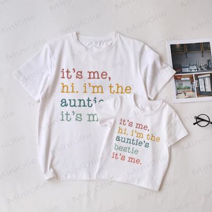 IT'S ME, HI. I'M THE AUNTIE/AUNTIE'S BESTIE IT'S ME. Baby White Familien Passende -T-Shirt. - Weiß - T-Shirt für Erwachsene: XL - image 1