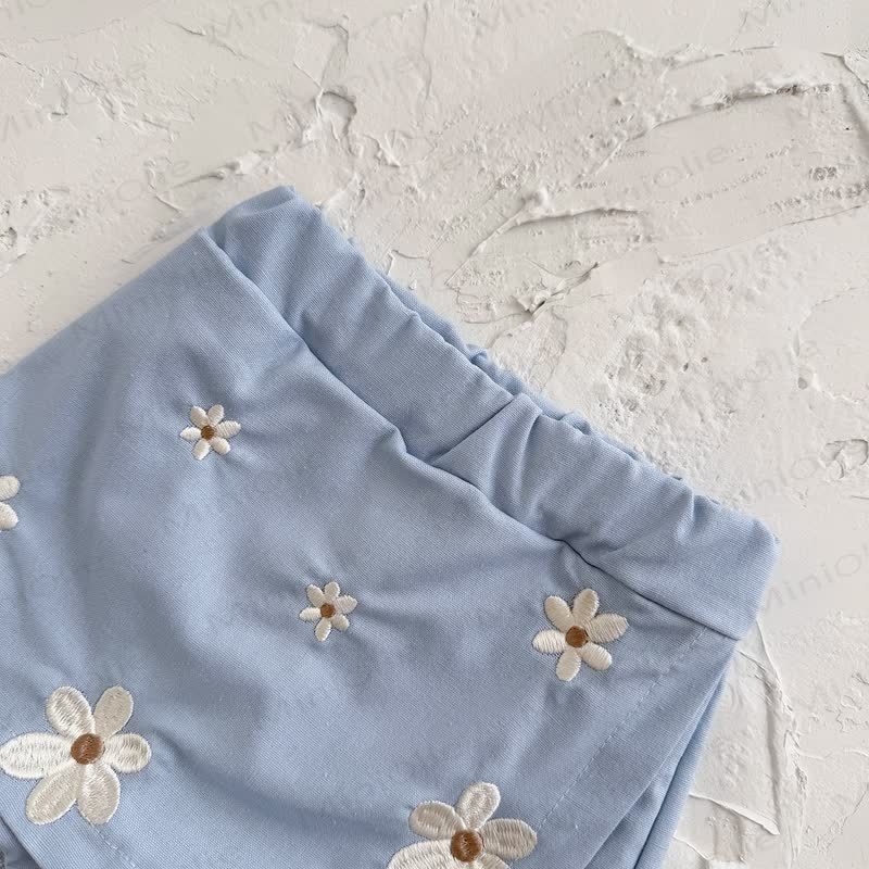 Baby Mädchen Set aus Spitze und Shorts mit Puffärmeln - image 3