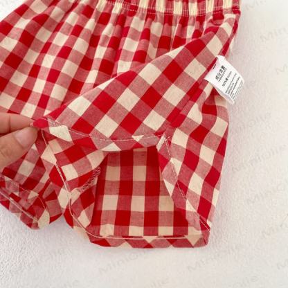 Set aus Beige Tanktop und rot- Plaid Shorts für Baby oder Hut - image 9