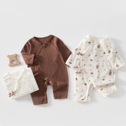 Baby Strampler mit Schleife , Punkt und Bär und Knopfleiste vorne - image 1