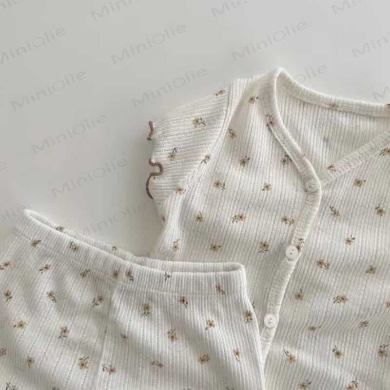 Baby Mädchen -Pyjama Set aus Blumen Tanktop und Shorts mit Blumenmuster, bestehend aus Tanktop und Shorts - image 4