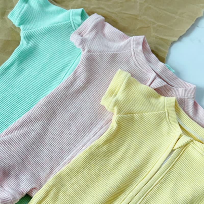 Baby Einfarbig mit Reißverschluss vorne, Strampler - image 6