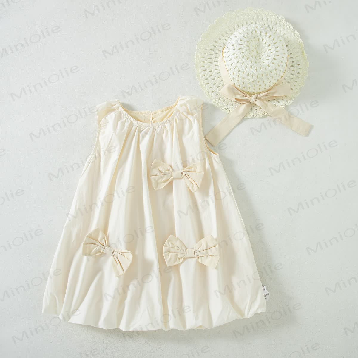 Beige, ärmelloses Kleid mit Schleife und Hut für Kleinkind-Mädchen - Beige - 6-7J - image 2
