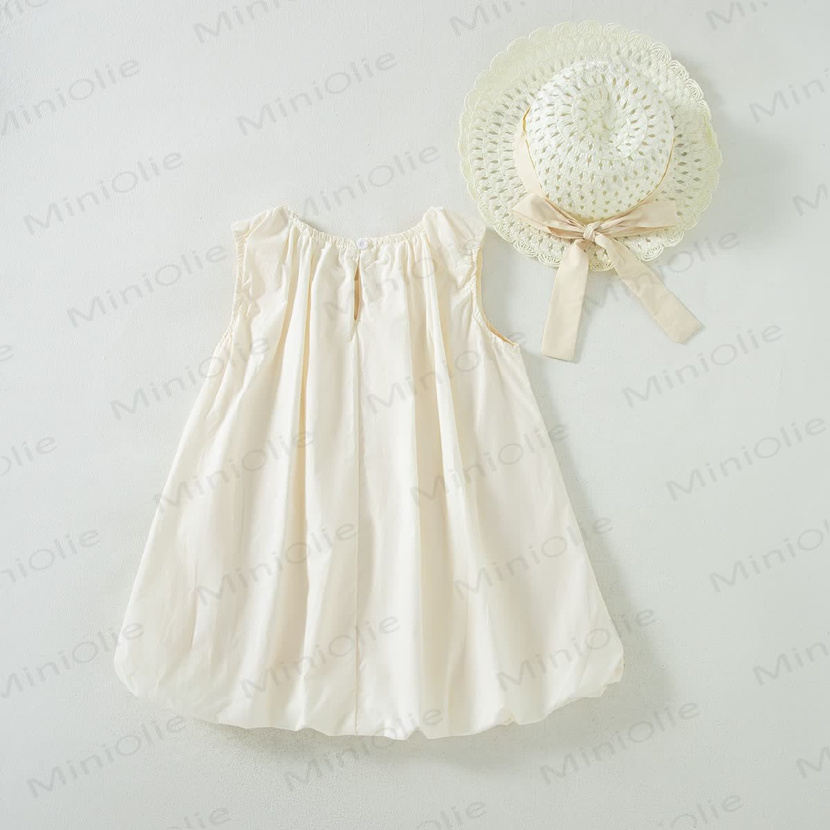 Beige, ärmelloses Kleid mit Schleife und Hut für Kleinkind-Mädchen - image 4