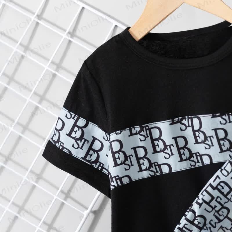 Dreiteiliges Set für Kinder-Jungen) : Schwarz T-Stück mit Buchstabenprint, Shorts und Tasche - image 2
