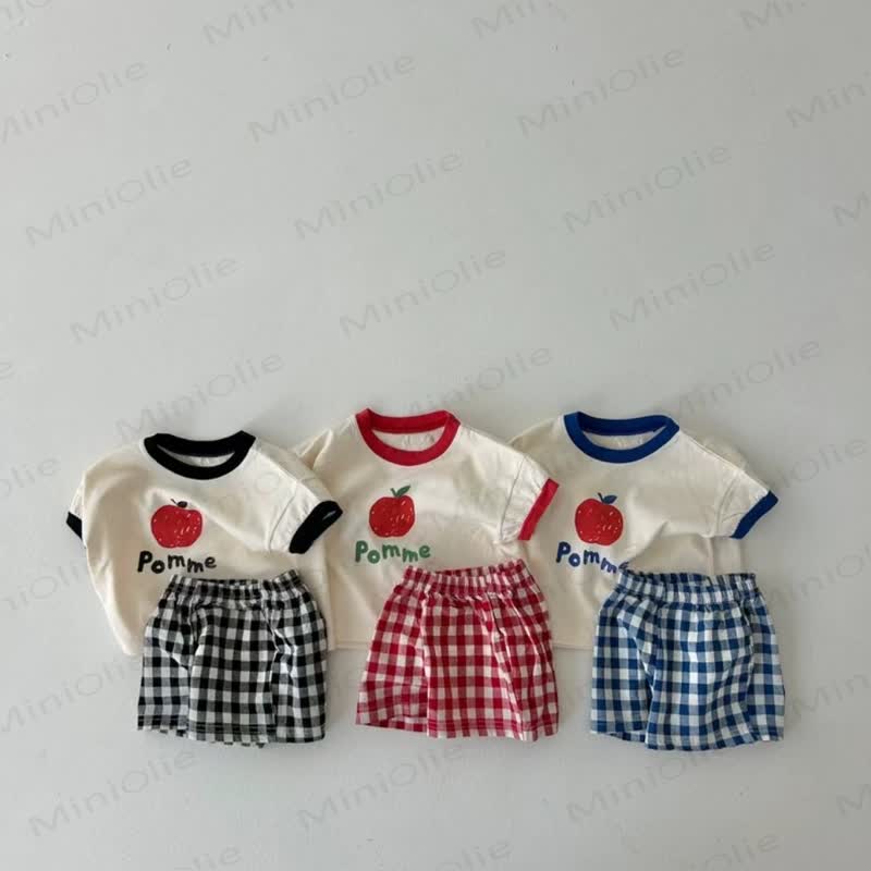 2-teiliges Set aus Baby Kleinkind T-Stück mit Apfelprint und Plaid Shorts - image 1