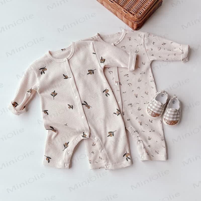 Baby Mädchen Baumwoll-Strampler in Creme mit Blumen und Strampler Stricken - image 1