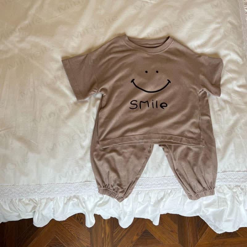 Zweiteiliges Set aus weichem Modal-Hemd mit Smiley -Gesicht und Hose Loungehose für Kleinkind - Kaffee - 4-5J - image 3