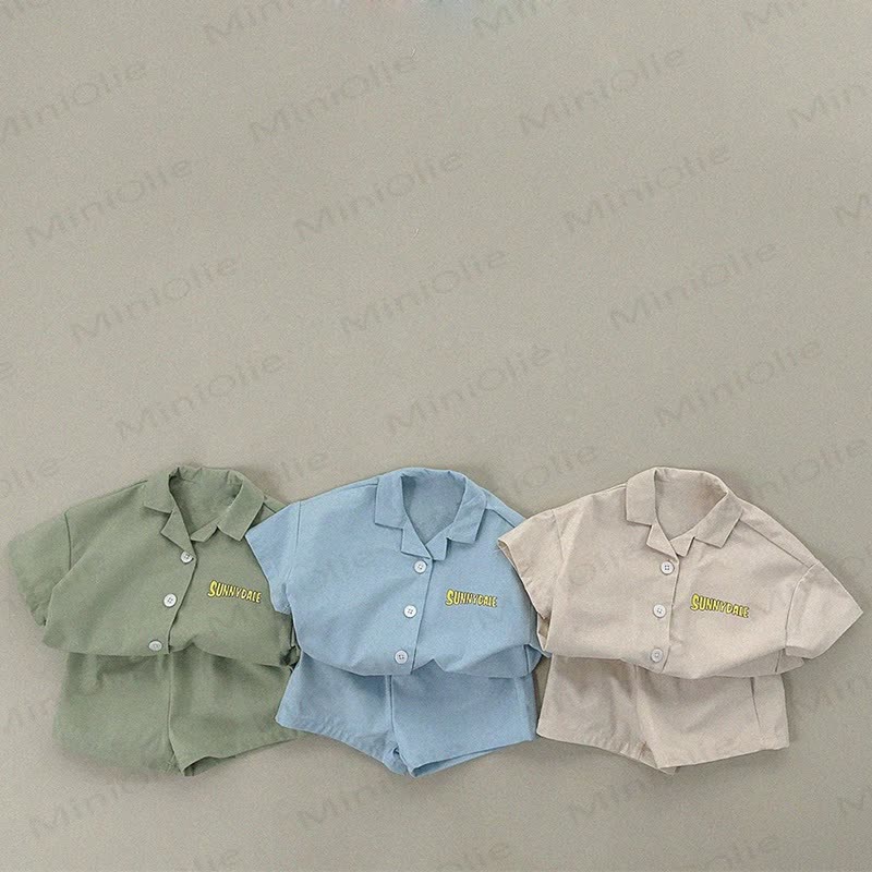 Zweiteiliges Set aus Poloshirt und Shorts für Kleinkind - image 1