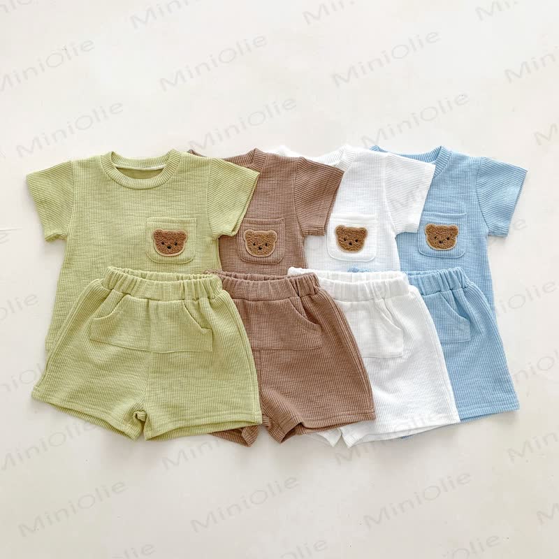 Kleinkind- Set aus Waffel - T-Shirt und Shorts mit Kleinkind - image 1