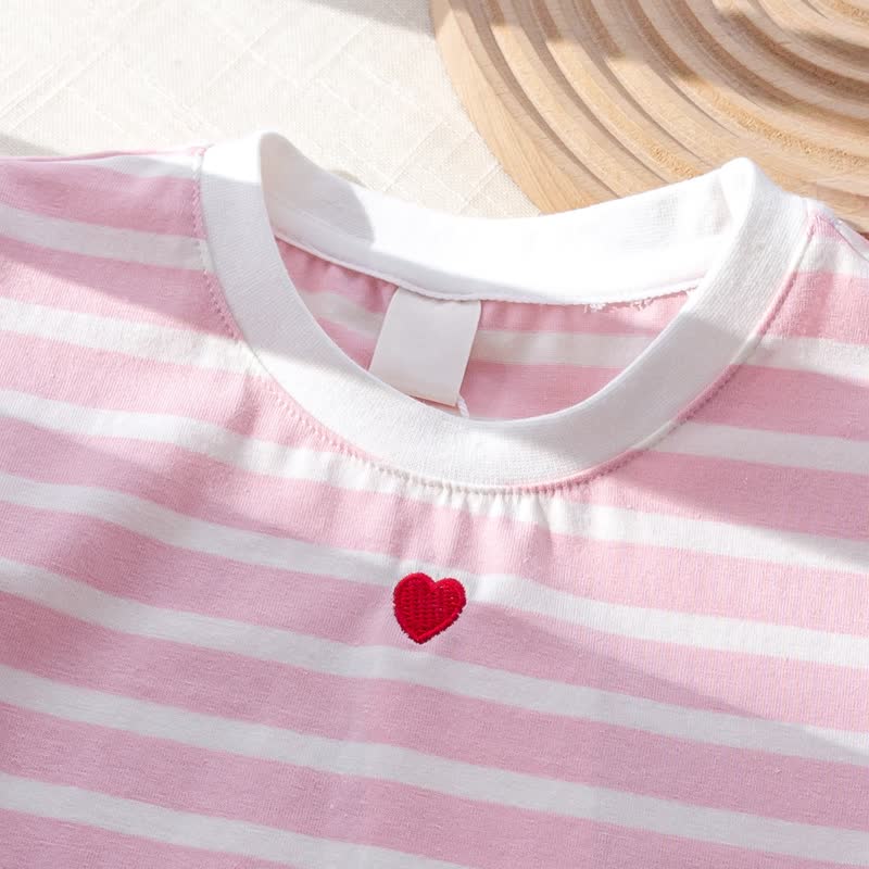 Zweiteiliges Set für Baby und Babys: Rosa Streifen Spitze und Rock mit Puffärmeln, Rosa Herz - image 4