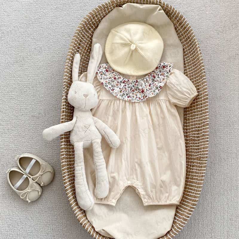 Baby mit Vintage- Blumen und Peter-Pan- Strampler - Beige - 18-24M - image 7