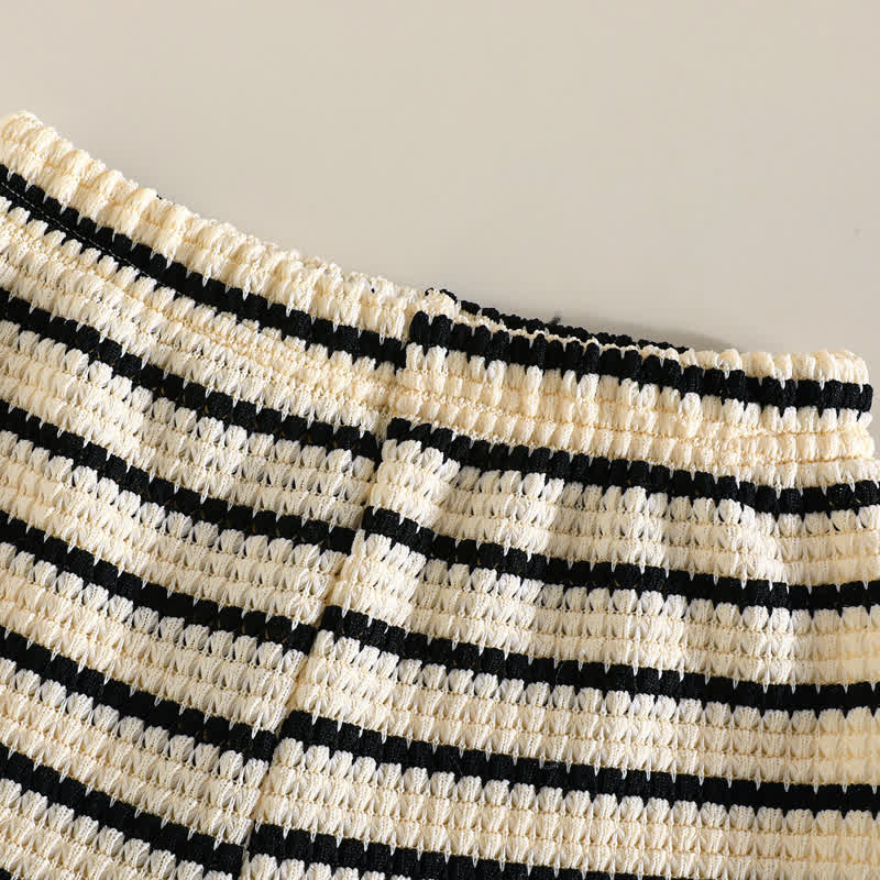 2-teiliges Set für Baby und Mädchen : Gestreiftes Spitze mit Trägern und Rüschensaum, dazu passende Shorts - image 9