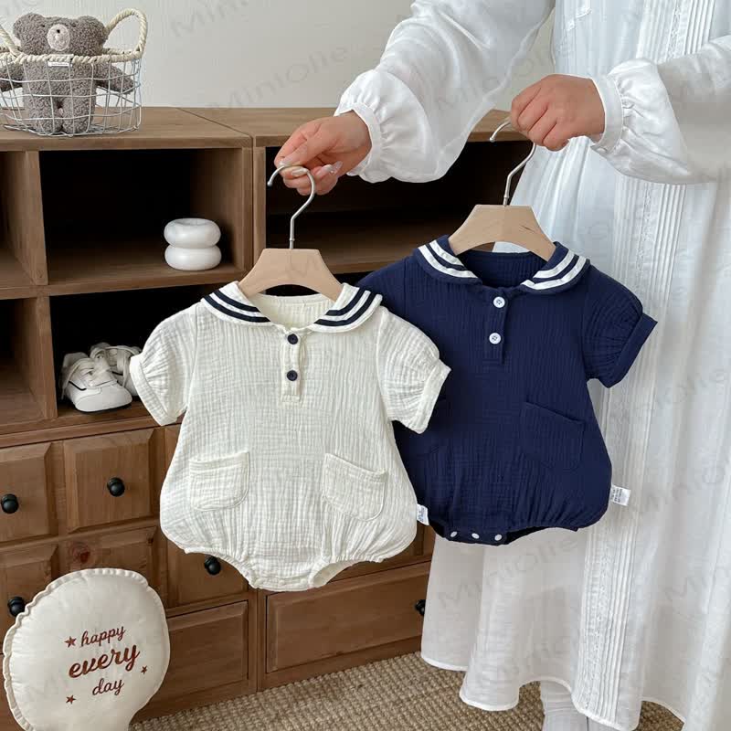 Baby Bodysuit mit nautischem Kragen und Tasche - image 1