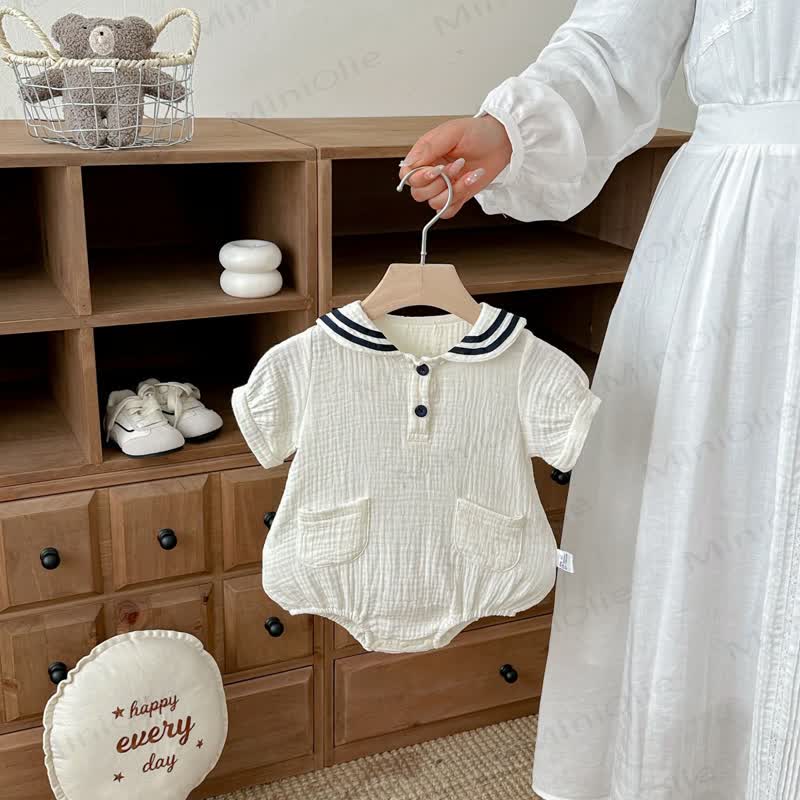 Baby Bodysuit mit nautischem Kragen und Tasche - image 12