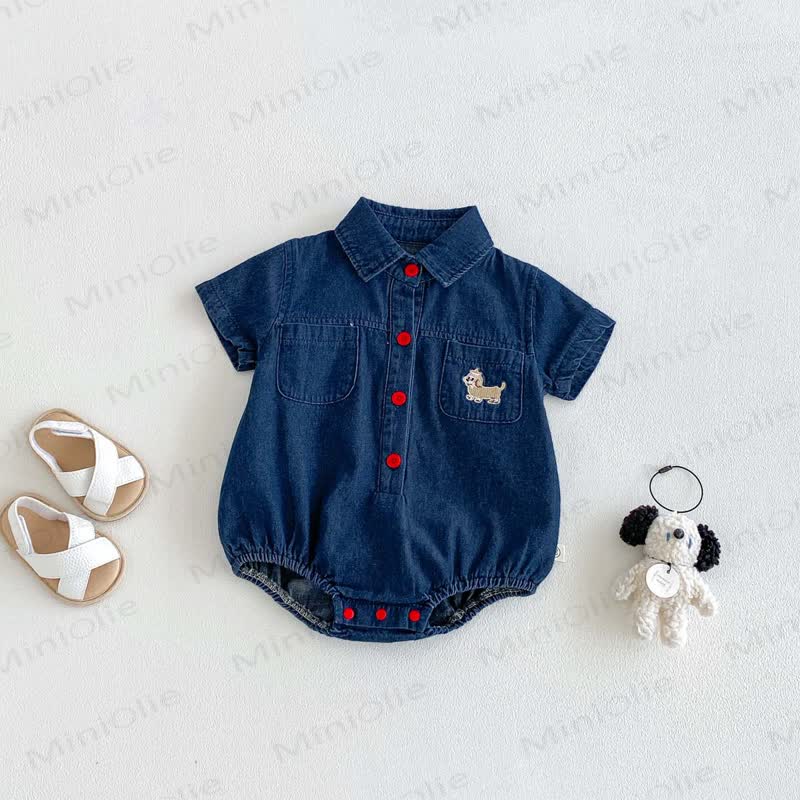Baby Denim Bodysuit in Rot mit Druckknopfkragen - image 2