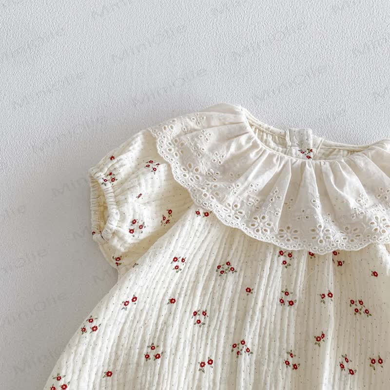 Baby Bodysuit im Blumen -Stil mit Blumenmuster, Rüschenkragen und passender Hut - image 9