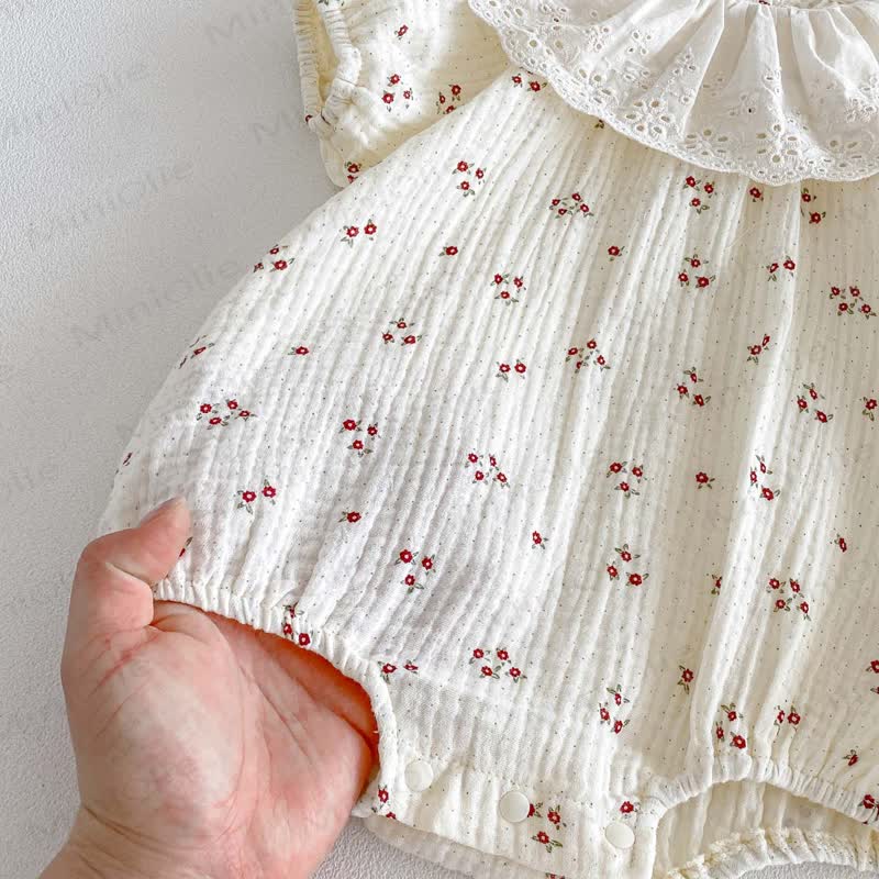 Baby Bodysuit im Blumen -Stil mit Blumenmuster, Rüschenkragen und passender Hut - image 10
